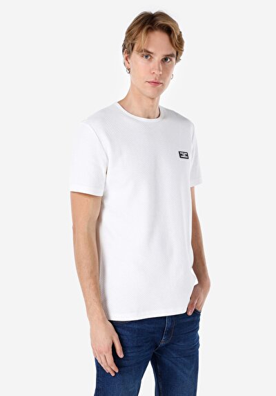 صورة من   رقبة مستديرة مستقيم تي شيرت أبيض بأكمام قصيرة للرجال