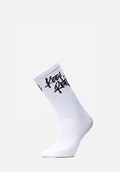 صورة من جوارب بيضاء رجالية