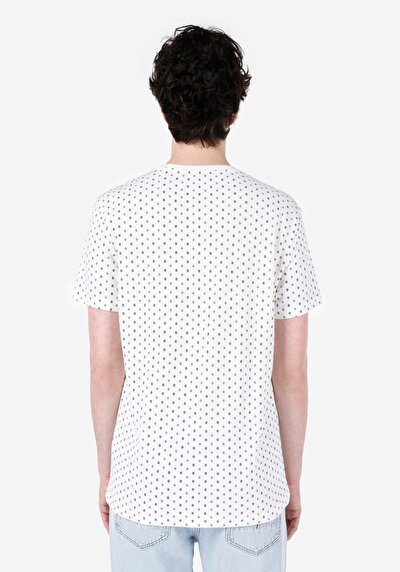 صورة من رقبة مستديرة مطبوعة للرجال أبيض بأكمام قصيرة تي شيرت