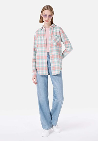 صورة من قميص عادي رقبة منقوشة نسائي أخضر كم طويل قميص