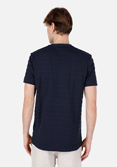 صورة من رقبة مستديرة جاكار رجالي أزرق كحلي كم قصير تي شيرت