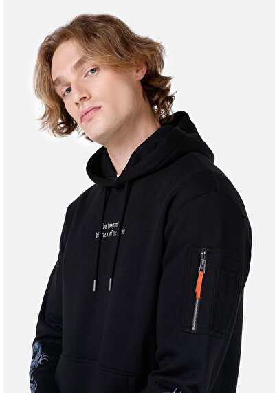 اعرض التفاصيل لـ سويت شيرت رجالي أسود عادي