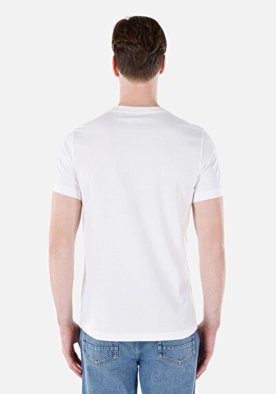 صورة من رقبة مستديرة مستقيم تي شيرت أبيض بأكمام قصيرة للرجال