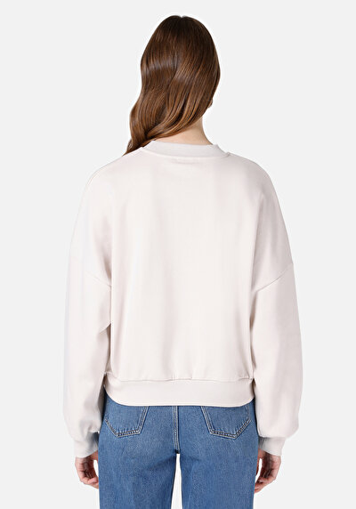 صورة من أبيض للنساء بلوز