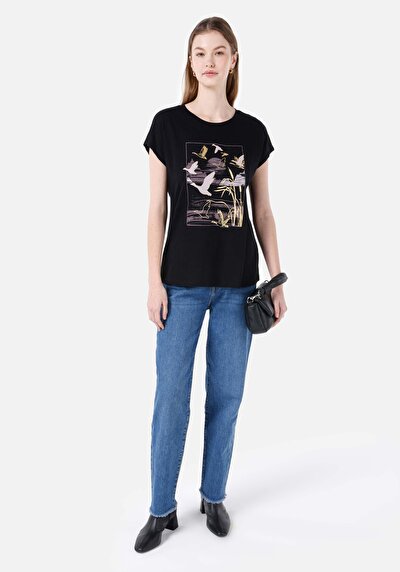 صورة من رقبة مستديرة مطبوعة نسائية أسود كم قصير تي شيرت