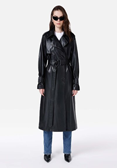 صورة من نسائي معطف أسود Pu