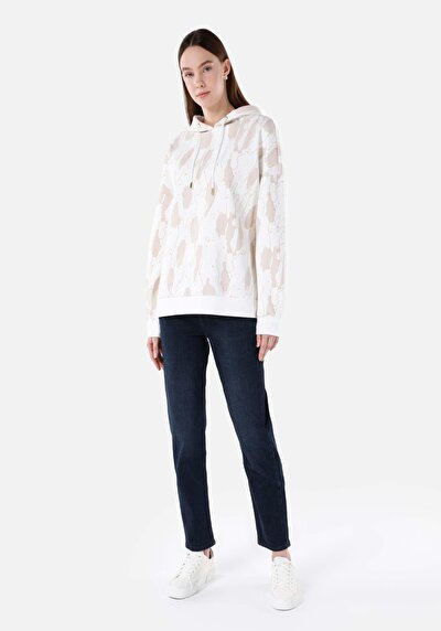 اعرض التفاصيل لـ كومفورت فيت سويت شيرت نسائي أبيض