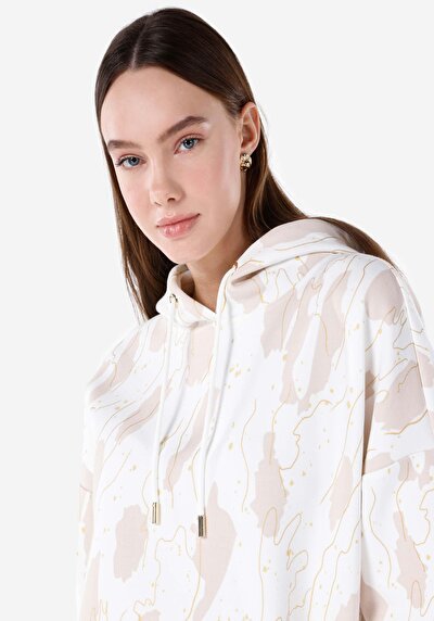 اعرض التفاصيل لـ كومفورت فيت سويت شيرت نسائي أبيض