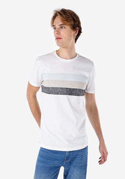 صورة من   رقبة مستديرة مستقيم تي شيرت أبيض بأكمام قصيرة للرجال