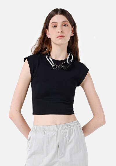 صورة من ضيق قصة رقبة مستديرة مستقيم نسائي أسود كم قصير تي شيرت