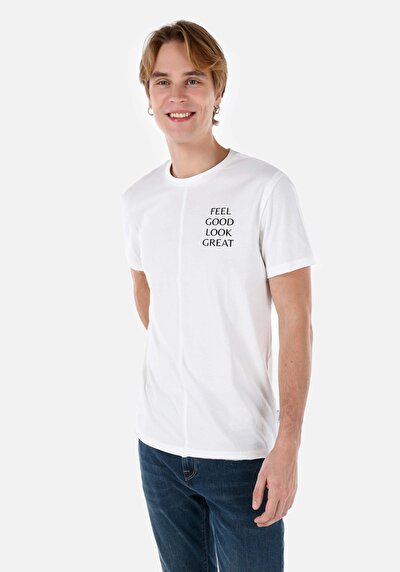 صورة من رقبة مستديرة مستقيم تي شيرت أبيض بأكمام قصيرة للرجال