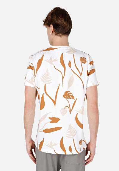 صورة من رقبة مستديرة مطبوعة للرجال أبيض بأكمام قصيرة تي شيرت