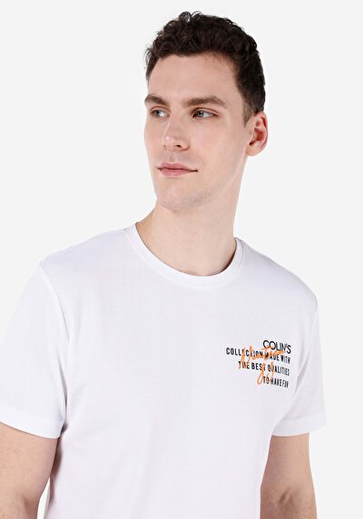 صورة من رقبة مستديرة مستقيم تي شيرت أبيض بأكمام قصيرة للرجال