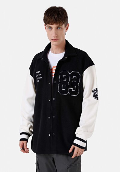 صورة من كومفورت فيت جاكيت أسود للرجال