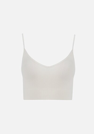 صورة من بيج فاتح للنساء 