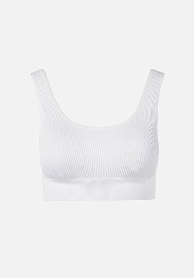 صورة من أبيض للنساء 