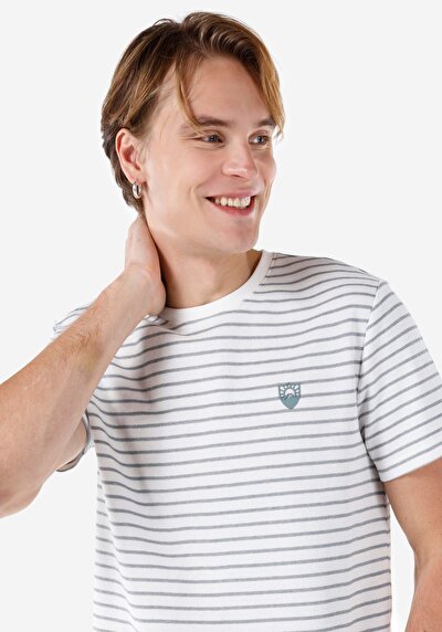 صورة من عادي قصة رقبة مستديرة رجالي أبيض كم قصير تي شيرت