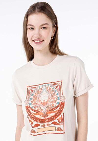 صورة من رقبة مستديرة مطبوعة نسائية Ecru قصيرة الأكمام تي شيرت