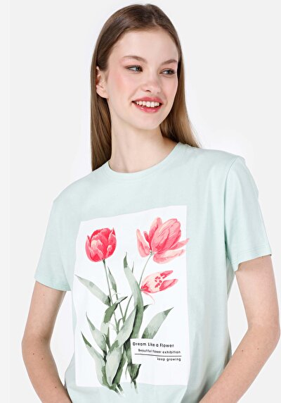 صورة من رقبة مستديرة مطبوعة نسائية أخضر كم قصير تي شيرت