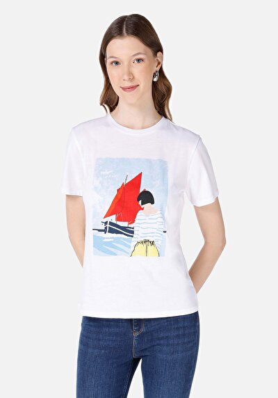 صورة من   رقبة مستديرة مطبوعة نسائية أبيض قصيرة أكمام تي شيرت