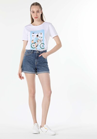 اعرض التفاصيل لـ أبيض للنساء تي شيرت بأكمام قصيرة