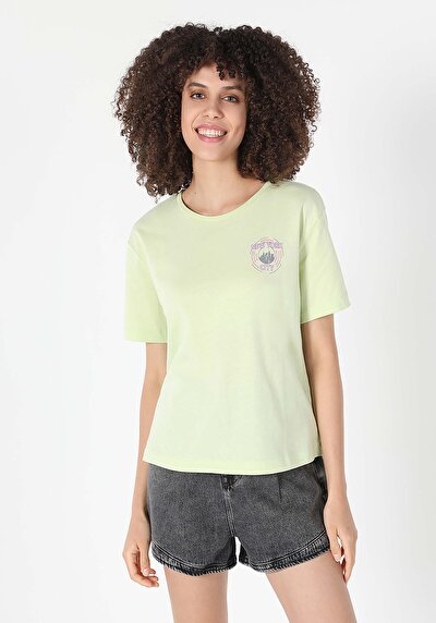 اعرض التفاصيل لـ أخضر للنساء تي شيرت بأكمام قصيرة