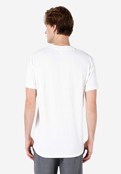 صورة من أبيض للرجال تي شيرت بأكمام قصيرة