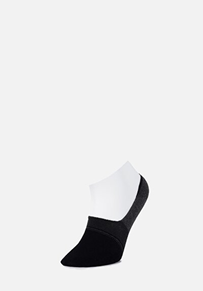 صورة من جوارب سوداء للرجال