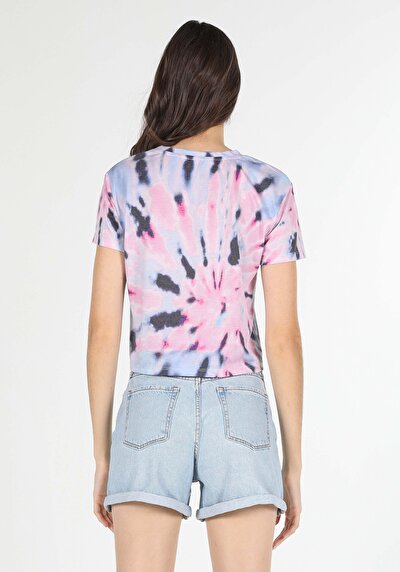 صورة من متعدد الألوان للنساء تي شيرت بأكمام قصيرة