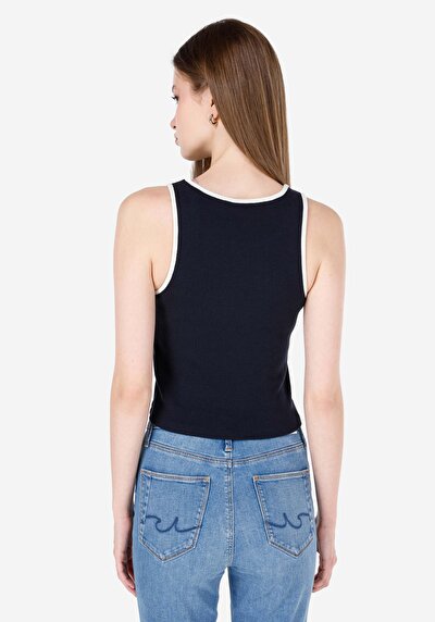 صورة من سليم فيت نسائي بلوزة دبابة باللون الأزرق الداكن