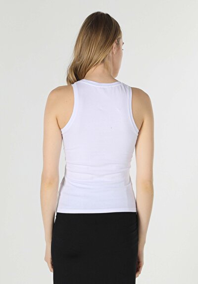 صورة من أبيض للنساء رياضي