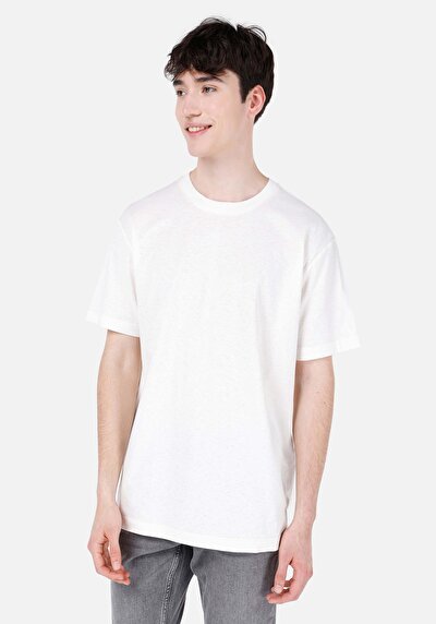 صورة من كومفورت فيت رقبة مستديرة مستقيم تي شيرت رجالي أبيض بأكمام قصيرة
