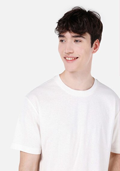 اعرض التفاصيل لـ كومفورت فيت رقبة مستديرة مستقيم تي شيرت رجالي أبيض بأكمام قصيرة