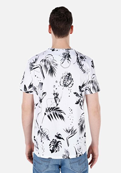 صورة من رقبة مستديرة مطبوعة للرجال أبيض بأكمام قصيرة تي شيرت