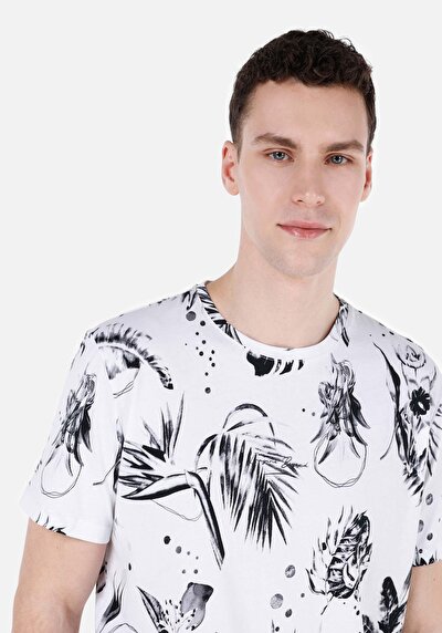 اعرض التفاصيل لـ   رقبة مستديرة مطبوعة للرجال أبيض بأكمام قصيرة تي شيرت