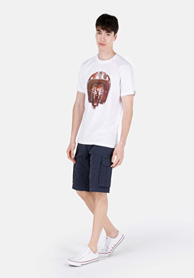 صورة من رقبة مستديرة مستقيم تي شيرت أبيض بأكمام قصيرة للرجال