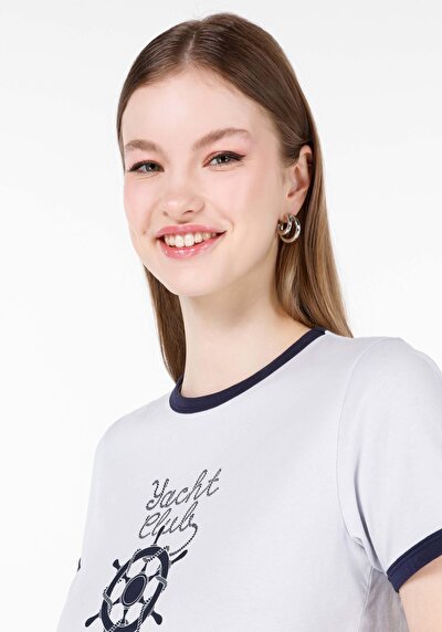 صورة من رقبة مستديرة مطبوعة نسائية أزرق كم قصير تي شيرت