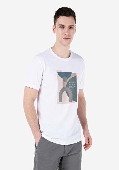 صورة من   رقبة مستديرة مستقيم تي شيرت أبيض بأكمام قصيرة للرجال