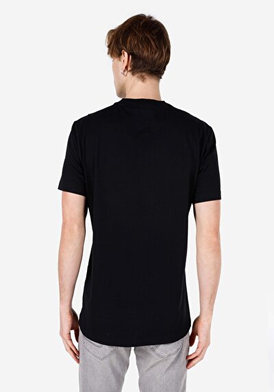 صورة من كومفورت فيت رقبة مستديرة مستقيم رجالي أسود كم قصير تي شيرت