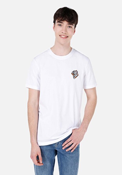 صورة من   رقبة مستديرة مستقيم تي شيرت أبيض بأكمام قصيرة للرجال