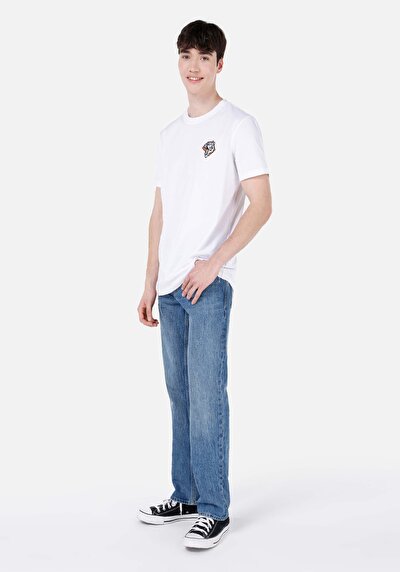 صورة من رقبة مستديرة مستقيم تي شيرت أبيض بأكمام قصيرة للرجال