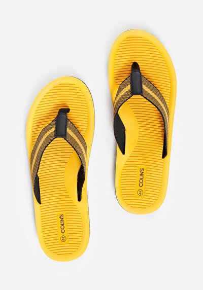 صورة من نعال أصفر رجالية