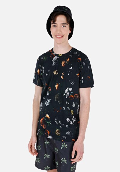 صورة من   رقبة مستديرة مطبوعة رجالي أسود قصيرة الأكمام تي شيرت