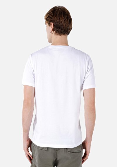 صورة من رقبة مستديرة مستقيم تي شيرت أبيض بأكمام قصيرة للرجال