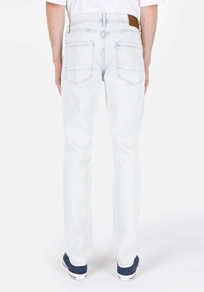 صورة من مستقيم خصر منخفض مستقيم الساق الجينز النيلي المفتوح للرجال