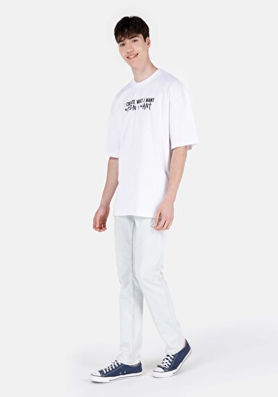 صورة من مستقيم خصر منخفض مستقيم الساق الجينز النيلي المفتوح للرجال