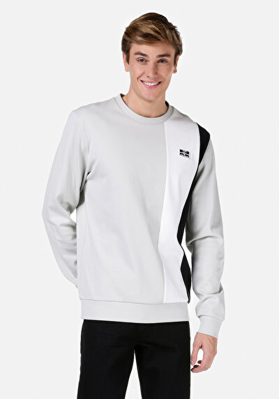 صورة من أبيض للرجال بلوز