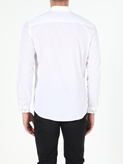 صورة من أبيض للرجال قميص كم طويل