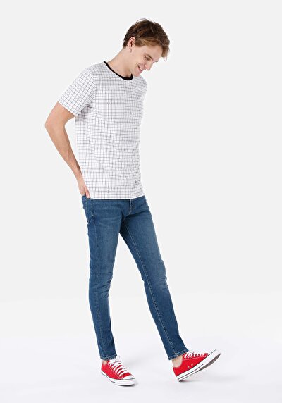 صورة من رقبة مستديرة متقلب تي شيرت رجالي أبيض بأكمام قصيرة