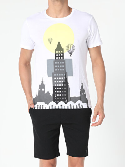 اعرض التفاصيل لـ أبيض للرجال تي شيرت بأكمام قصيرة